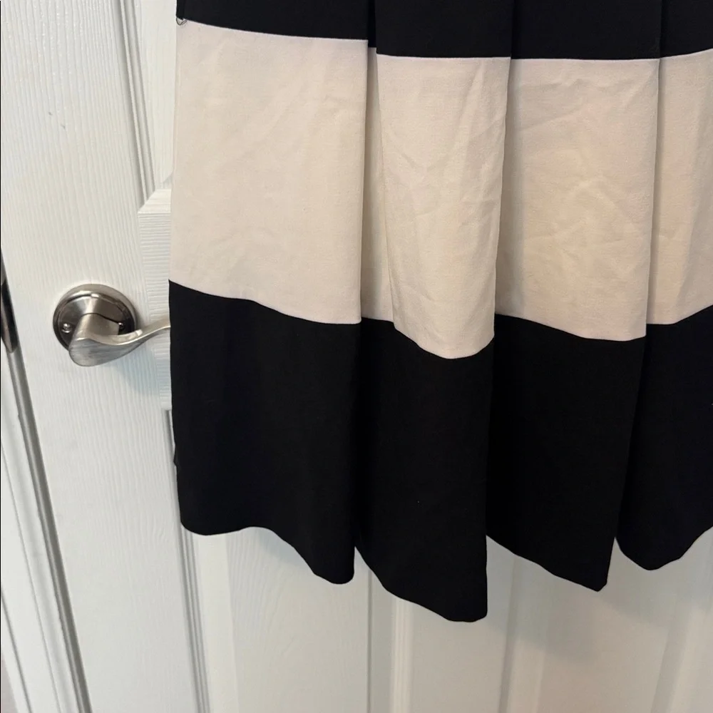 Lauren by Ralph Lauren black-and-white stripe dress - Picture 3 of 5